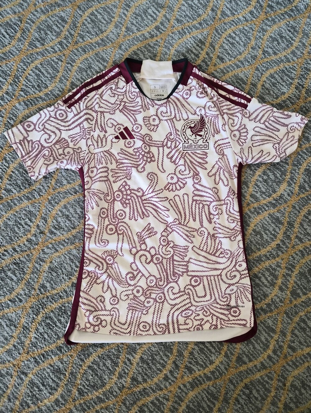 Mexico Men's White & Maroon Graphic Soccer Jersey by adidas Small